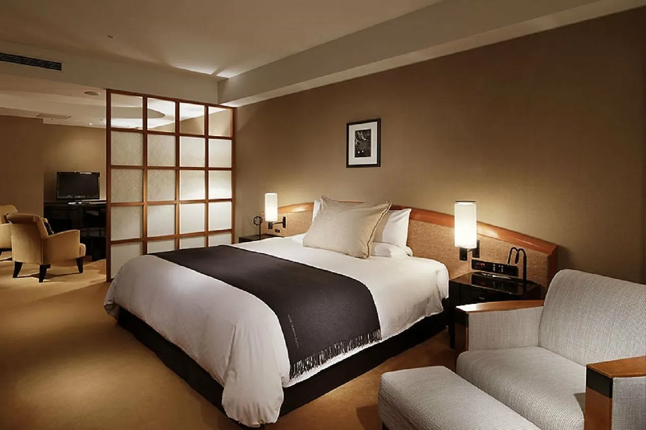 Hotel Granvia Kioto 5*,