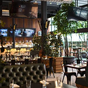 Renaissance Midtown 4* ניו יורק